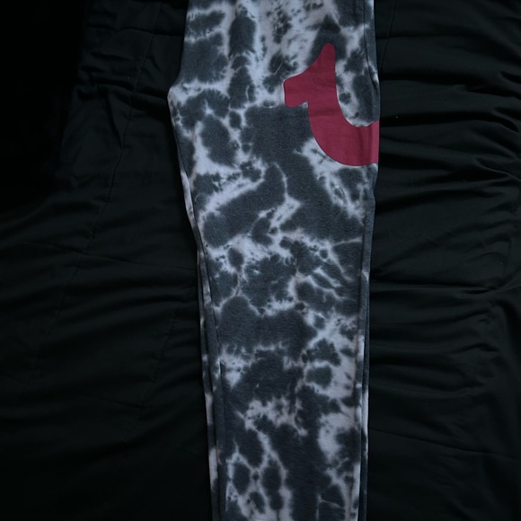 True religion sweats